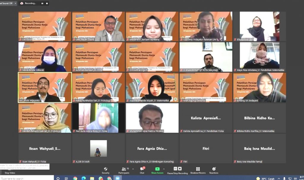 Pelatihan Persiapan Memasuki Dunia Kerja bagi Mahasiswa